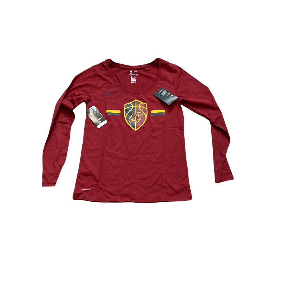 Cleveland Cavaliers Nike Women’s Long‎ Sleeve Essential Logo Performance Shirt